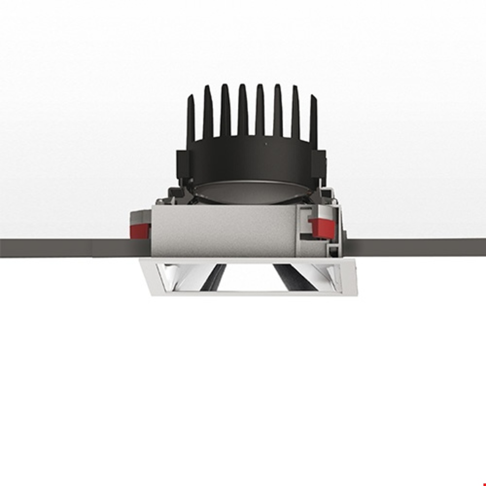 Светильник Artemide Everything 150 - Square - Trim - 28° 3000k - Silver/Polished Metal M264060 PS1036875-93159