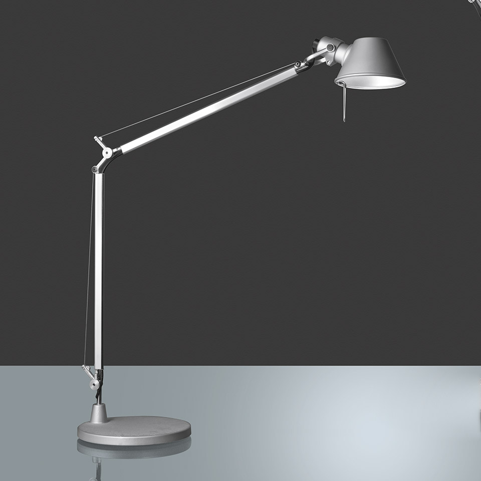 Лампа Artemide Tolomeo Midi Table LED 3000K Aluminum A015100 PS1037200-95670