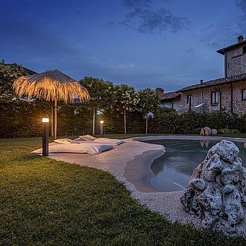 GRAFIT Pole square SLV