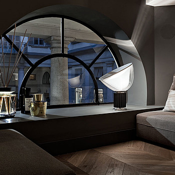 TACCIA SMALL ���������� 2700K Flos